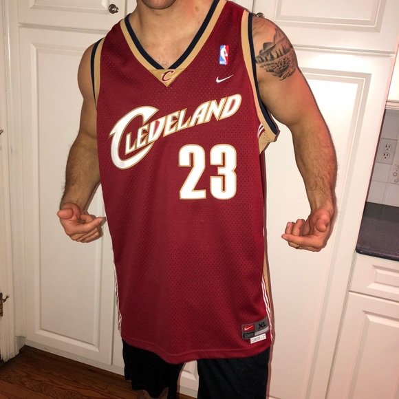 lebron james jersey outfit